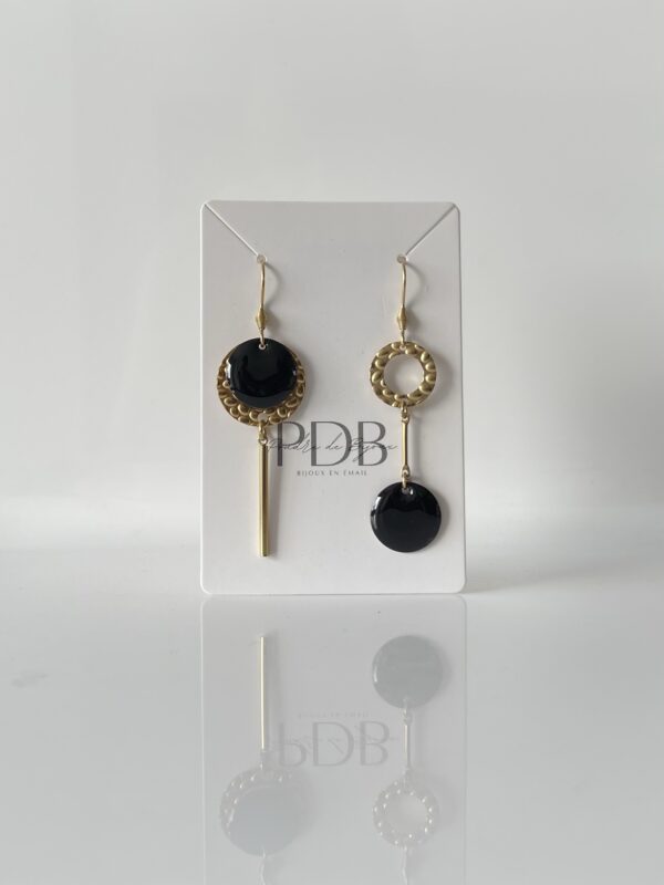 img_5096-2 Boucles d’oreilles asymétriques noir et doré