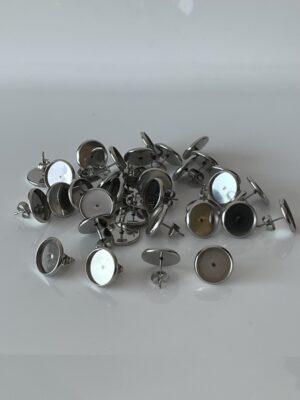 img_6264 Clous d’oreilles en acier inoxydable pour cabochon - Lot de 18 paires